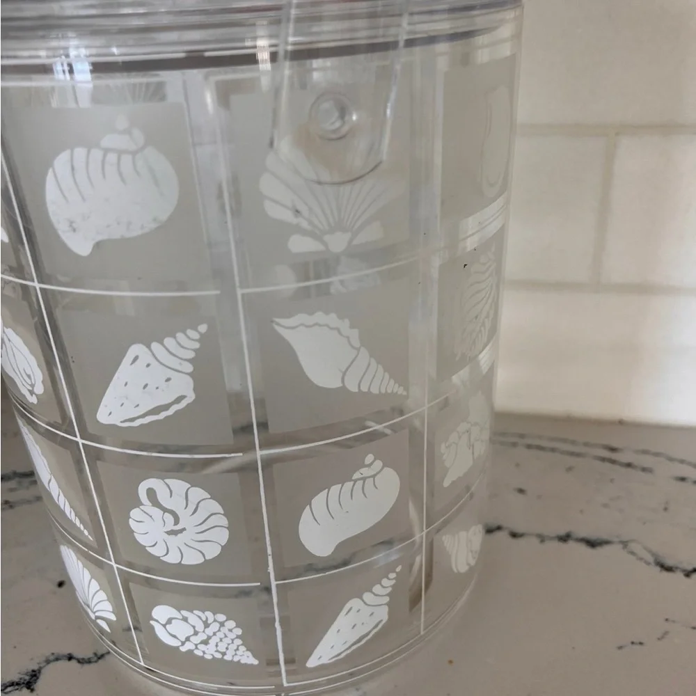 Vintage coastal ice bucket with coastal flair seashells by Culver